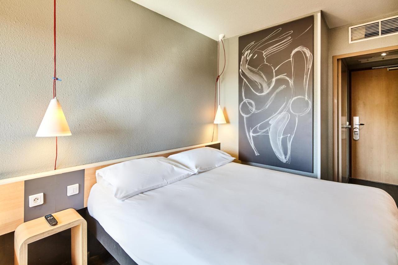 Paris Versailles Hotel