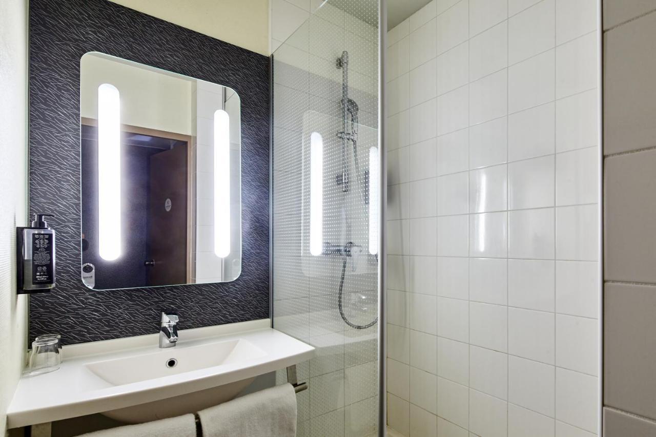 Paris Versailles Hotel 3*